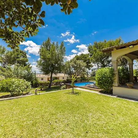 Alcanada Garden Villa